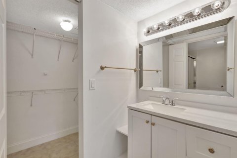 Copropriété à louer à Boca Raton, Floride: 2 chambres, 89.74 m2 № 2426783 - photo 16