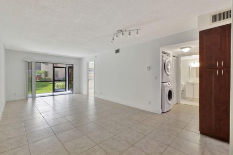 Copropriété à louer à Boca Raton, Floride: 2 chambres, 89.74 m2 № 2426783 - photo 3