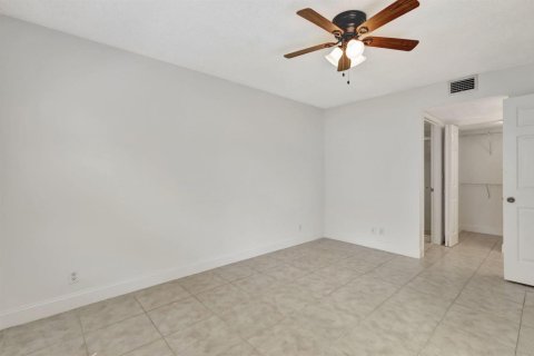 Copropriété à louer à Boca Raton, Floride: 2 chambres, 89.74 m2 № 2426783 - photo 14