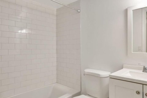 Copropriété à louer à Boca Raton, Floride: 2 chambres, 89.74 m2 № 2426783 - photo 9