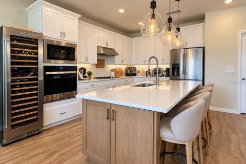 Casa en venta en Orlando, Florida, 5 dormitorios, 348.29 m2 № 2386587 - foto 17