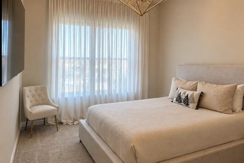 Casa en venta en Orlando, Florida, 5 dormitorios, 348.29 m2 № 2386587 - foto 4