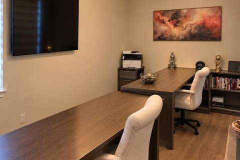 Casa en venta en Orlando, Florida, 5 dormitorios, 348.29 m2 № 2386587 - foto 8