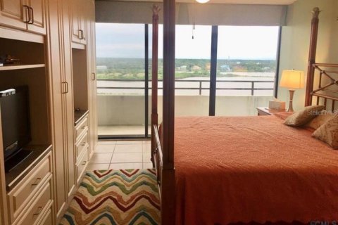 Condo in Flagler Beach, Florida, 2 bedrooms  № 2219749 - photo 25