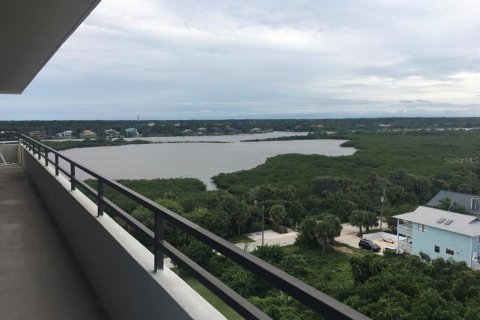 Condo in Flagler Beach, Florida, 2 bedrooms  № 2219749 - photo 18