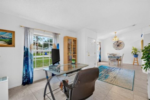House in Edgewater, Florida 3 bedrooms, 150.59 sq.m. № 2408210 - photo 6