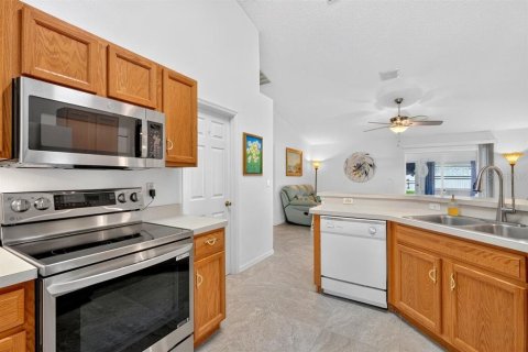 House in Edgewater, Florida 3 bedrooms, 150.59 sq.m. № 2408210 - photo 10