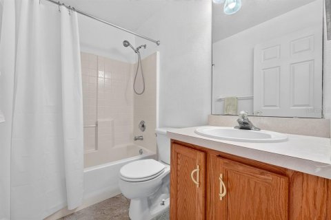 House in Edgewater, Florida 3 bedrooms, 150.59 sq.m. № 2408210 - photo 19