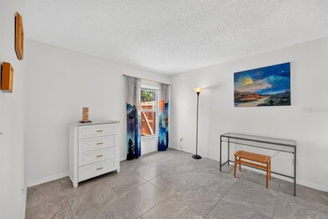 House in Edgewater, Florida 3 bedrooms, 150.59 sq.m. № 2408210 - photo 20