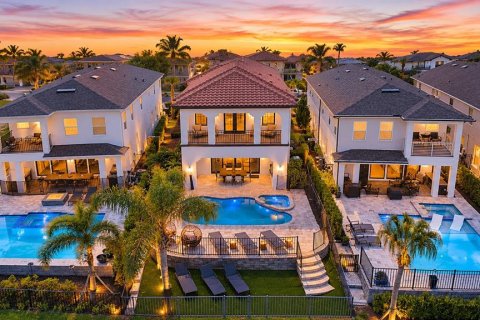 Villa ou maison à vendre à Four Corners, Floride: 4 chambres, 288.93 m2 № 2419339 - photo 5