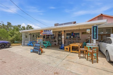 Commercial property in Cedar Key, Florida 216.46 sq.m. № 2213774 - photo 28