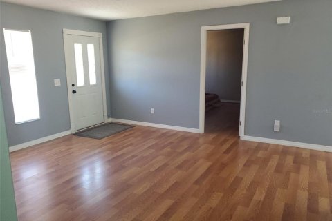 House in Orlando, Florida 4 bedrooms, 152.08 sq.m. № 1422790 - photo 7
