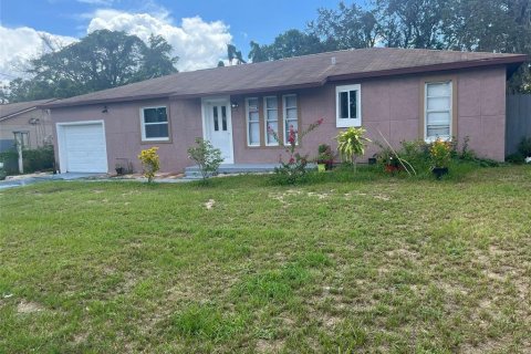 House in Orlando, Florida 4 bedrooms, 152.08 sq.m. № 1422790 - photo 29