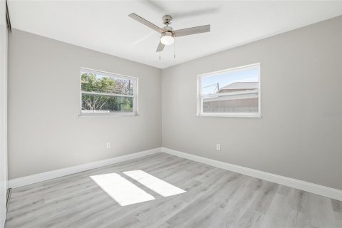 House in Seminole, Florida 2 bedrooms, 109.9 sq.m. № 2141995 - photo 20
