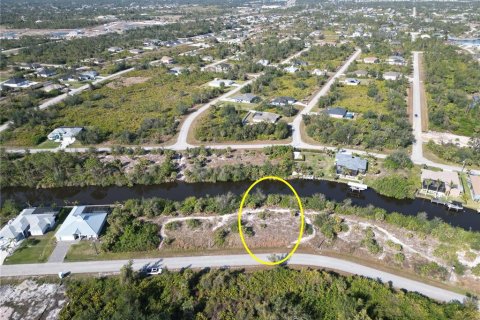 Terreno en venta en Port Charlotte, Florida № 1512399 - foto 3