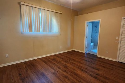 House in Oviedo, Florida 3 bedrooms, 151.99 sq.m. № 1335388 - photo 4