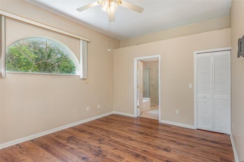 House in Oviedo, Florida 3 bedrooms, 151.99 sq.m. № 1335388 - photo 2