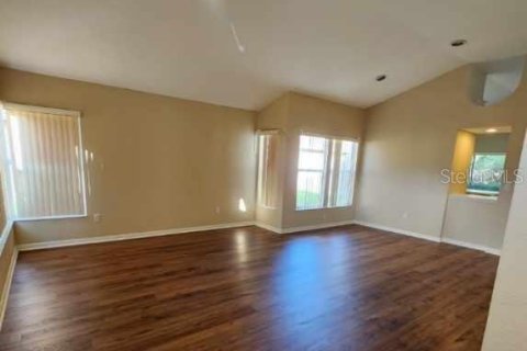 House in Oviedo, Florida 3 bedrooms, 151.99 sq.m. № 1335388 - photo 7