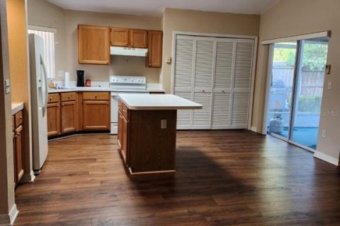 House in Oviedo, Florida 3 bedrooms, 151.99 sq.m. № 1335388 - photo 13