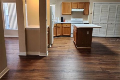 House in Oviedo, Florida 3 bedrooms, 151.99 sq.m. № 1335388 - photo 12