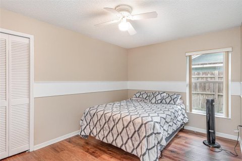 House in Oviedo, Florida 3 bedrooms, 151.99 sq.m. № 1335388 - photo 18