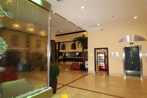 Condo in Sunny Isles Beach, Florida  № 1864845 - photo 23