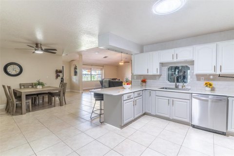Villa ou maison à vendre à Bartow, Floride: 3 chambres, 192.31 m2 № 2389101 - photo 12
