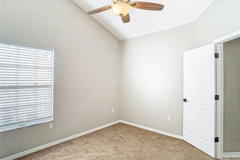 Condo in Altamonte Springs, Florida, 3 bedrooms  № 2237569 - photo 24