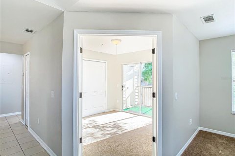 Condo in Altamonte Springs, Florida, 3 bedrooms  № 2237569 - photo 18