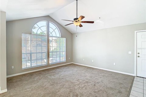 Condo in Altamonte Springs, Florida, 3 bedrooms  № 2237569 - photo 6