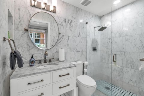 Adosado en venta en Fort Lauderdale, Florida, 2 dormitorios, 193.24 m2 № 2010610 - foto 20