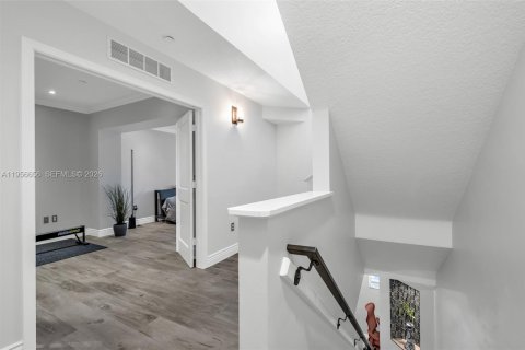 Adosado en venta en Fort Lauderdale, Florida, 2 dormitorios, 193.24 m2 № 2010610 - foto 12