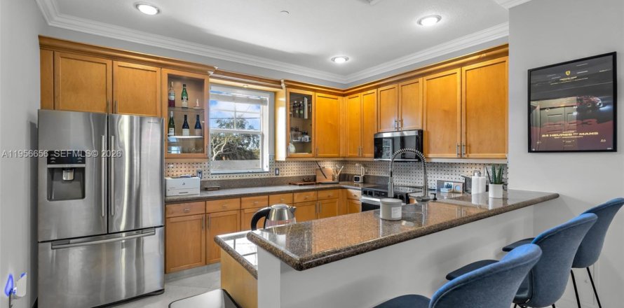 Adosado en Fort Lauderdale, Florida 2 dormitorios, 193.24 m2 № 2010610