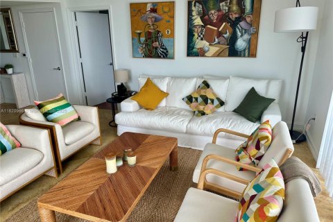 Condo in Aventura, Florida, 2 bedrooms  № 1788667 - photo 15