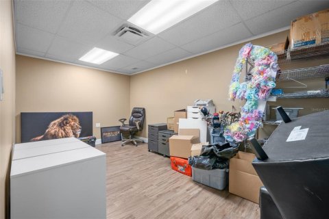 Immobilier commercial à vendre à Saint Petersburg, Floride: 538.46 m2 № 2389311 - photo 8