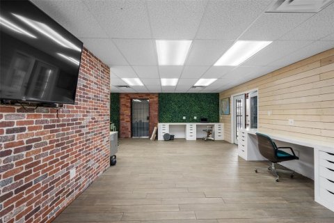 Immobilier commercial à vendre à Saint Petersburg, Floride: 538.46 m2 № 2389311 - photo 21