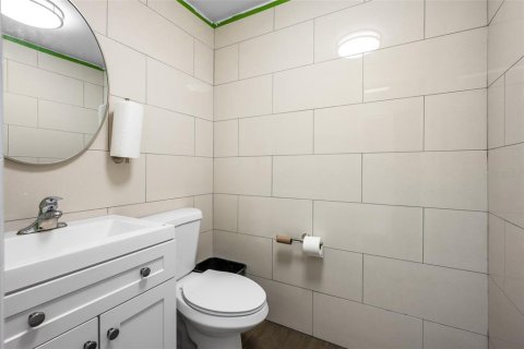Immobilier commercial à vendre à Saint Petersburg, Floride: 538.46 m2 № 2389311 - photo 6