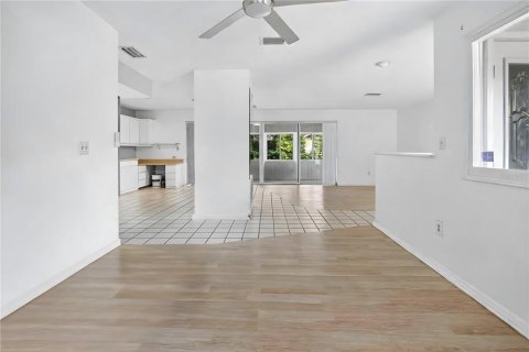 Casa en venta en Largo, Florida, 3 dormitorios, 164.62 m2 № 2102573 - foto 15