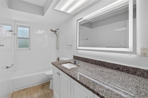 Casa en venta en Largo, Florida, 3 dormitorios, 164.62 m2 № 2102573 - foto 25