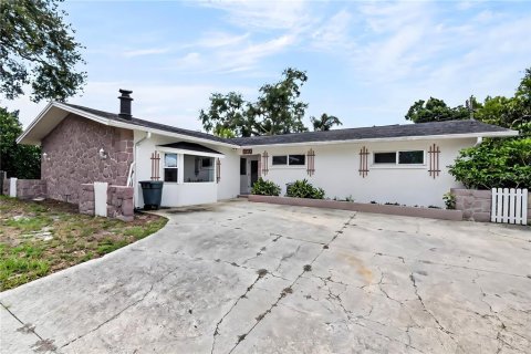 Casa en venta en Largo, Florida, 3 dormitorios, 164.62 m2 № 2102573 - foto 2