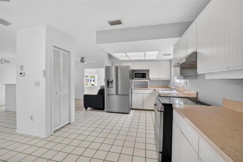 Casa en venta en Largo, Florida, 3 dormitorios, 164.62 m2 № 2102573 - foto 12