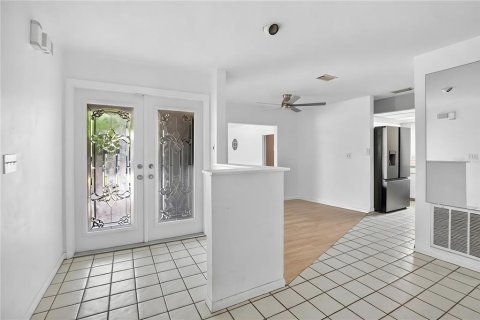 Casa en venta en Largo, Florida, 3 dormitorios, 164.62 m2 № 2102573 - foto 5
