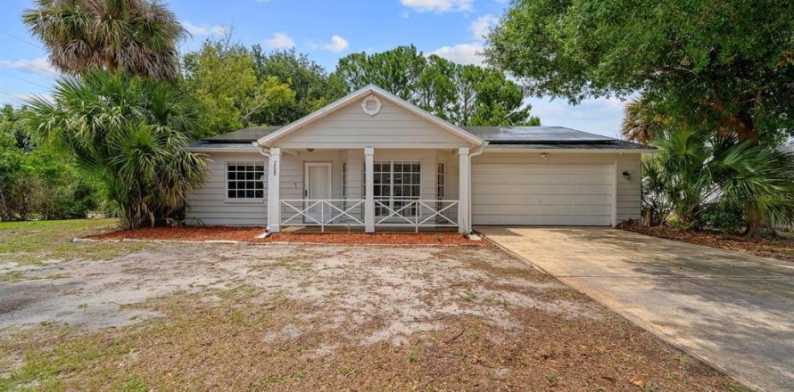 Villa ou maison à Port Richey, Floride 2 chambres, 140.28 m2 № 2354445