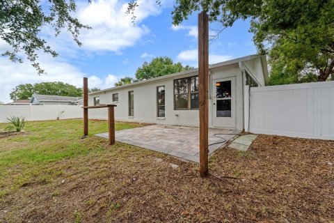 Villa ou maison à vendre à Port Richey, Floride: 2 chambres, 140.28 m2 № 2354445 - photo 19