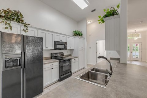 Casa en venta en New Smyrna Beach, Florida, 4 dormitorios, 187.94 m2 № 1615970 - foto 10
