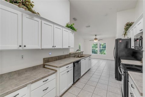 House in New Smyrna Beach, Florida 4 bedrooms, 187.94 sq.m. № 1615970 - photo 23