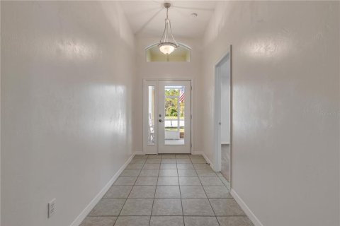 Villa ou maison à vendre à New Smyrna Beach, Floride: 4 chambres, 187.94 m2 № 1615970 - photo 4