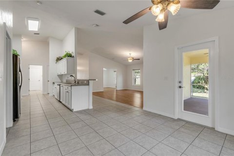 Casa en venta en New Smyrna Beach, Florida, 4 dormitorios, 187.94 m2 № 1615970 - foto 15