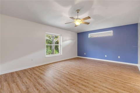 Casa en venta en New Smyrna Beach, Florida, 4 dormitorios, 187.94 m2 № 1615970 - foto 25