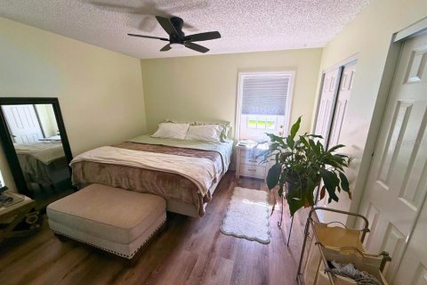 Villa ou maison à louer à Largo, Floride: 2 chambres, 110.83 m2 № 2297161 - photo 9